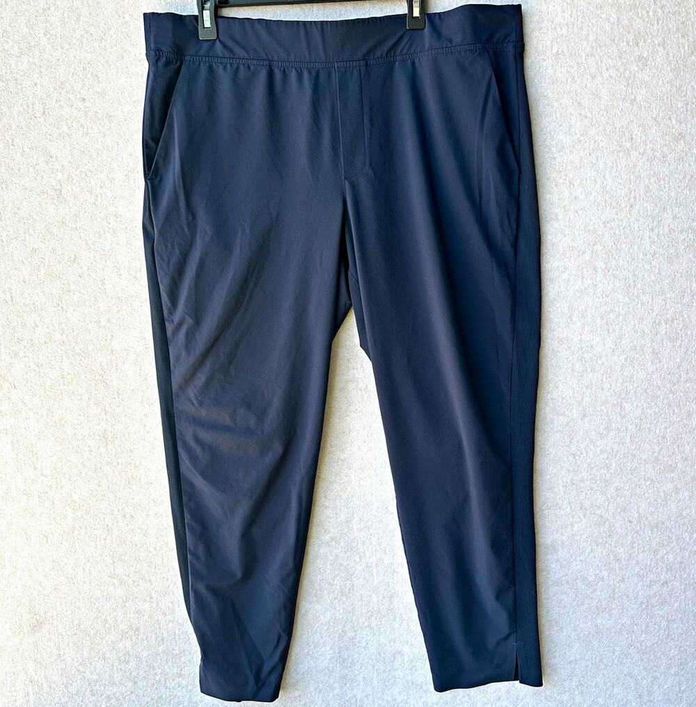 Athleta Women’s Ankle Pants Size 16 Navy Blue Tapered Elastic Waist Zip Pocket